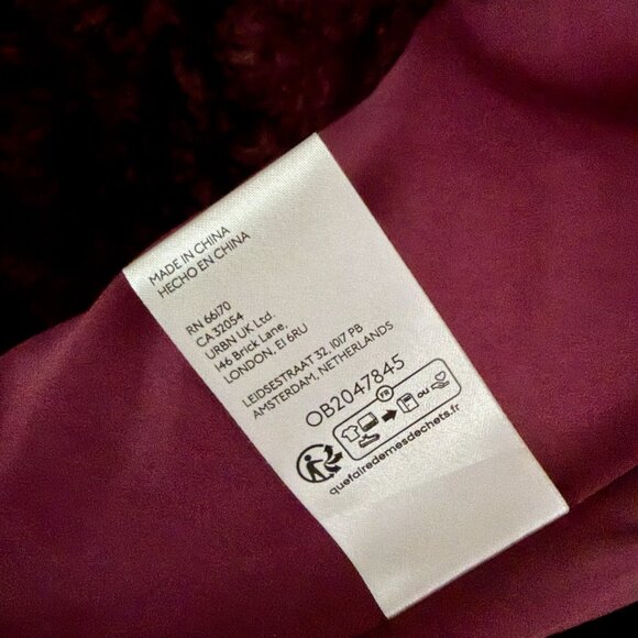 NWT Free People Sophie Faux Fur Teddy Peacoat Size Small Deep Grape - Picture 8 of 10